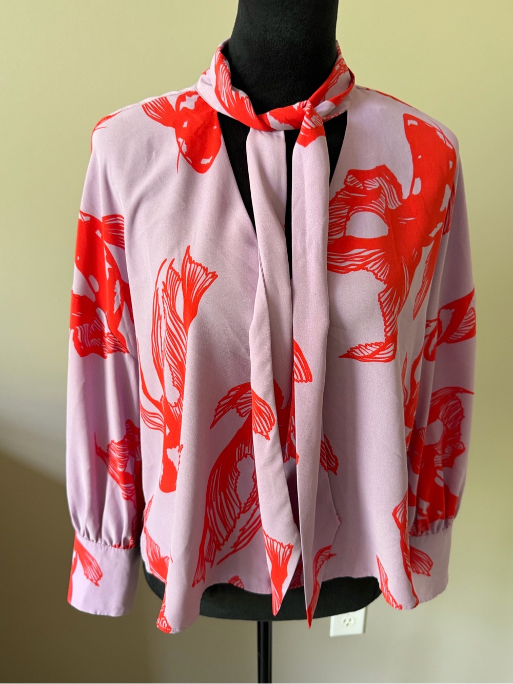 Shoulder Tie-Neck Floral Koi Fish Print Blouse - Lilac and Red Medium